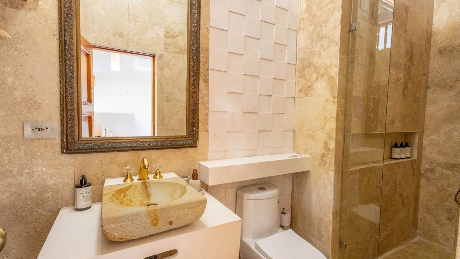 Casa Beatriz Luxury Colonial House