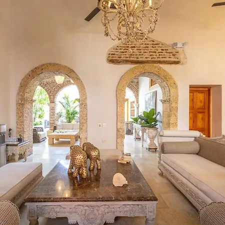 Casa Beatriz Luxury Colonial House *